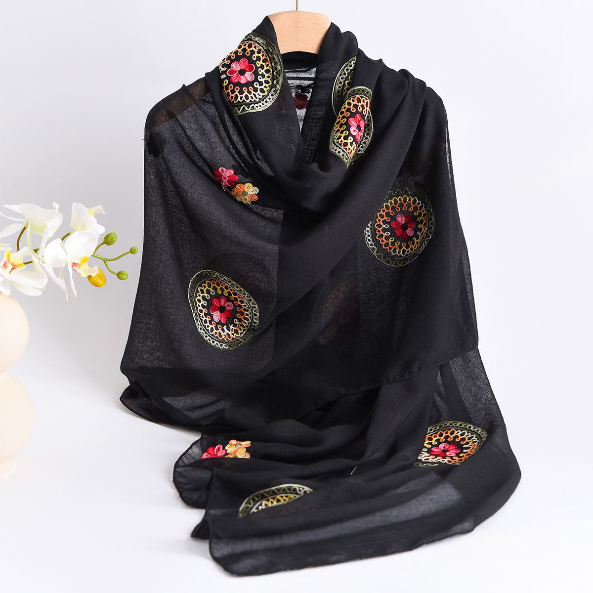 Embroidery Shawl - Summer New Lightweight Breathable Cotton and