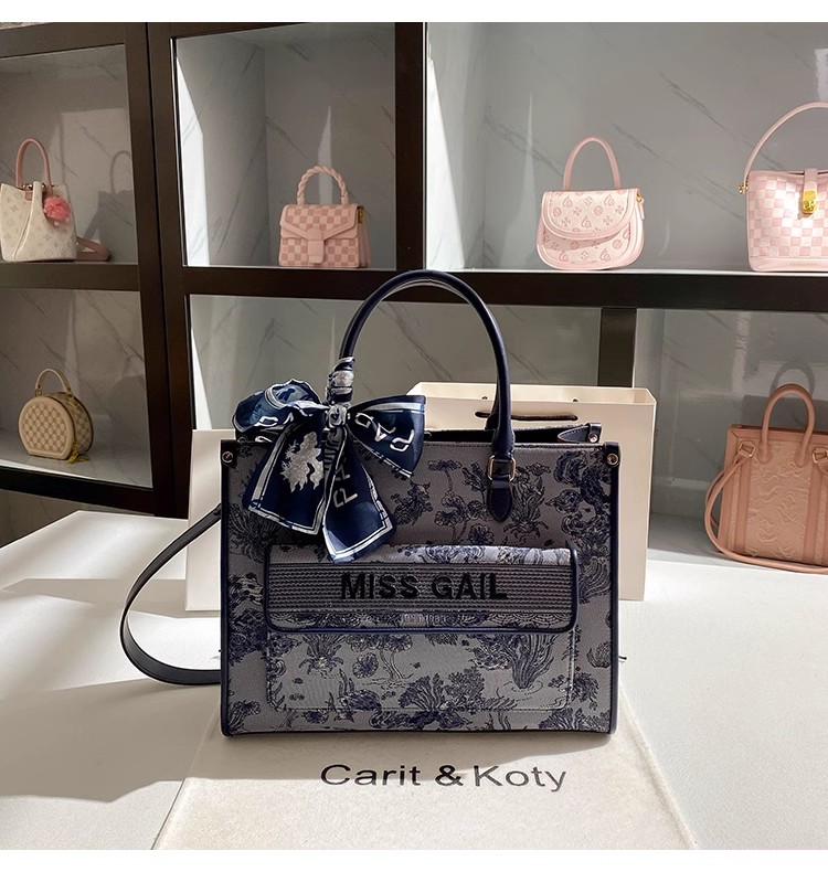 Embroidery Texture - High Quality Embroidery Floral Casual Tote