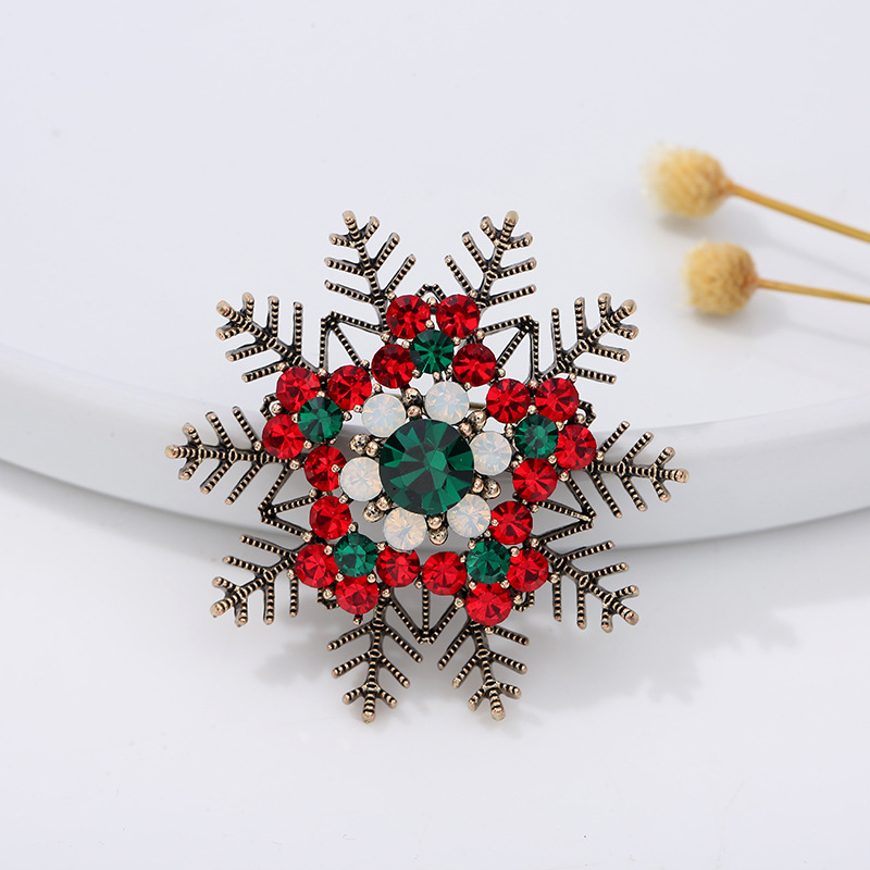 Christmas series jewelry brooc - огляд і ціна Embroidery Font