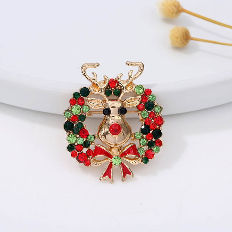 Christmas series jewelry brooc - огляд і ціна Embroidery Font