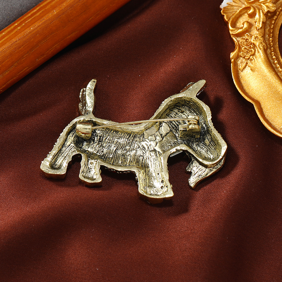 Vintage Cute Puppy Dog Brooche - огляд і ціна Embroidery Australia