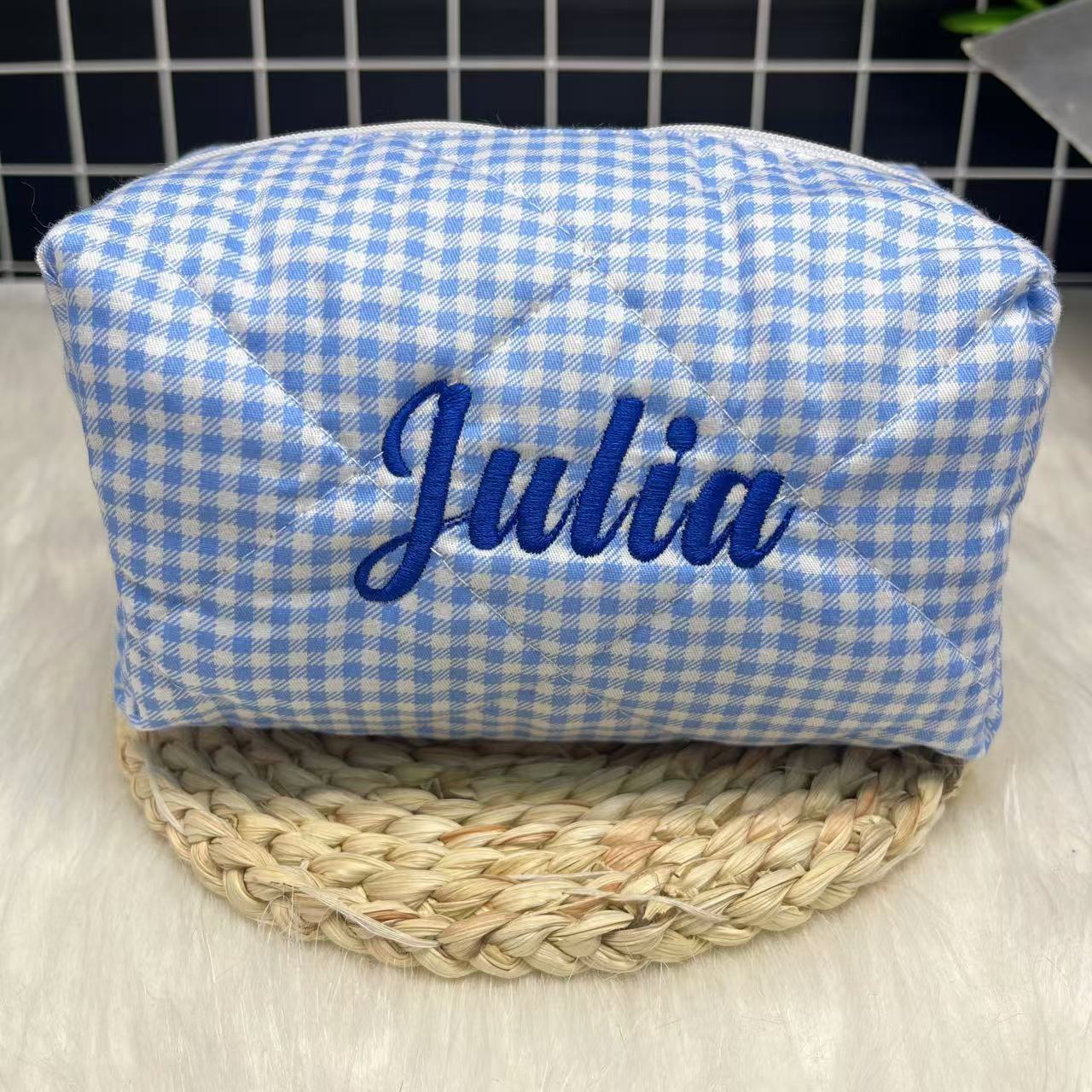 Large Capacity Striped Cosmeti - огляд і ціна Embroidery Logo