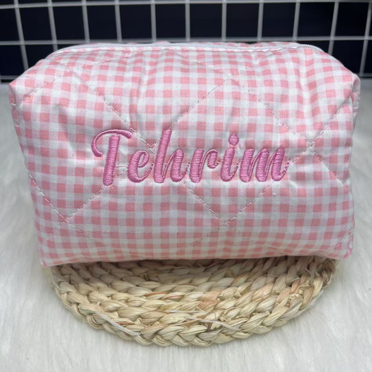 Large Capacity Striped Cosmeti - огляд і ціна Embroidery Logo