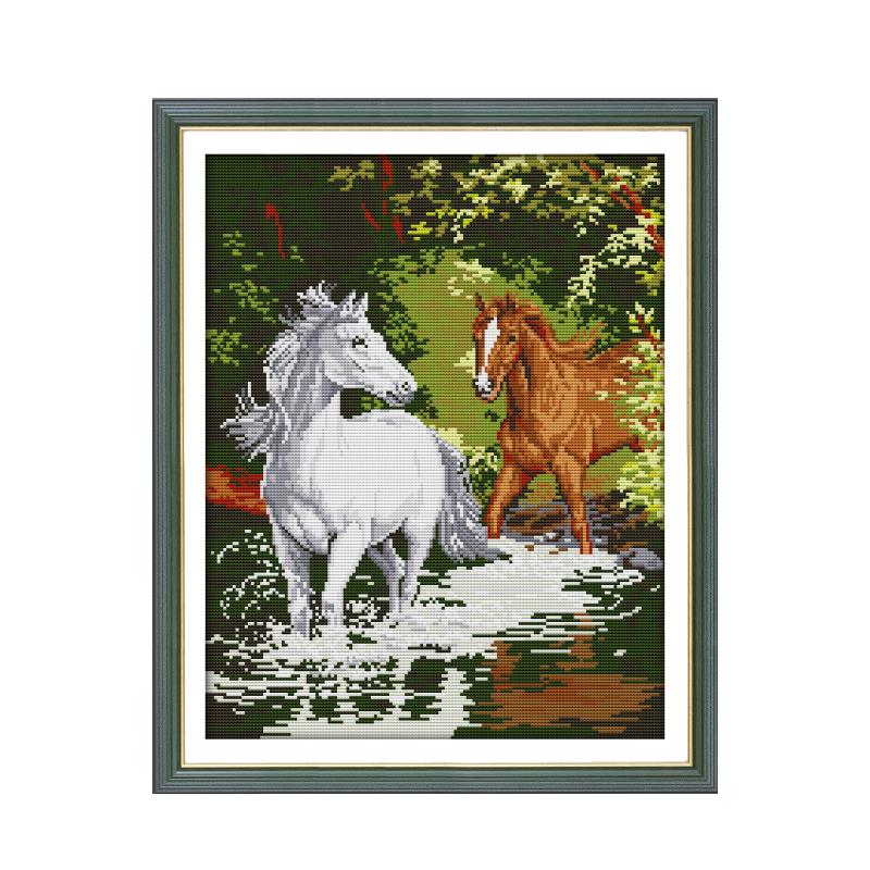 Two Horses Running Handmade Cr - огляд і ціна Embroidery Running Stitch